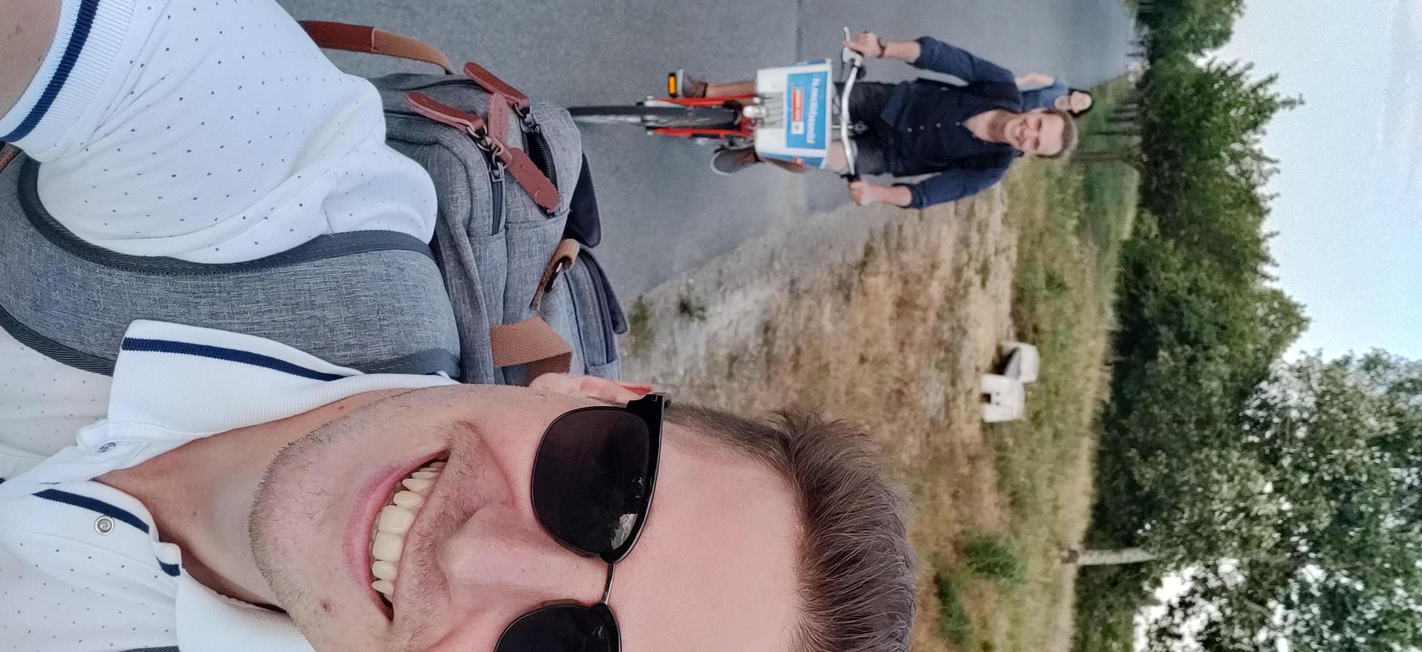 team-tag-donauinsel-fahrrad-sonnenbrille